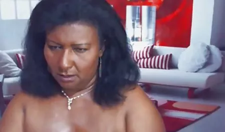 Pria download video bokep indo viral itu bercinta dengan bibi dewasa, Ryan Smiles