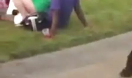 Wanita bokep indo yang lagi viral berambut cokelat yang rapuh itu selalu menyerah pada kekasihnya