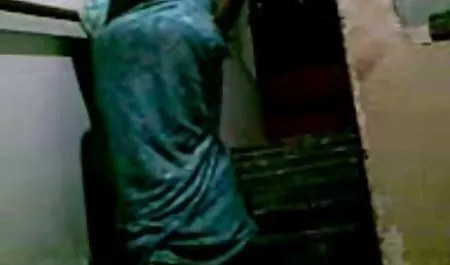 Jesse dan Nikki mengalami pesta seks dengan xxx video indo viral seorang pria