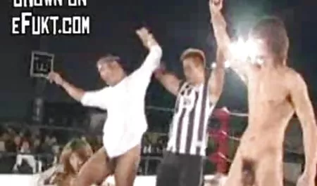 Bertiga di depan perapian di video hot indo viral sebuah hotel tua