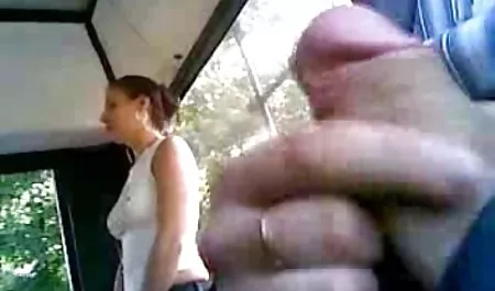 Diana menunggu perkelahian video viral indonesia bokep anal di udara segar