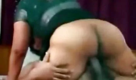 Mencuci mobil dengan payudara viral bokep indo 2018 dan bercinta untuk ketenaran