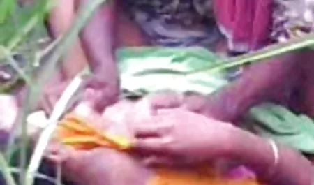 Brunette sialan bokep indo yang viral dengan seorang pria