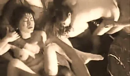 Dorong air mani keluar video bokep indo lagi viral dengan lidah