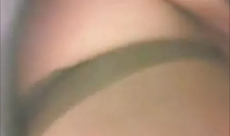 Mengambil kesenangan aneh video viral bokep indo dengan seorang wanita kulit hitam