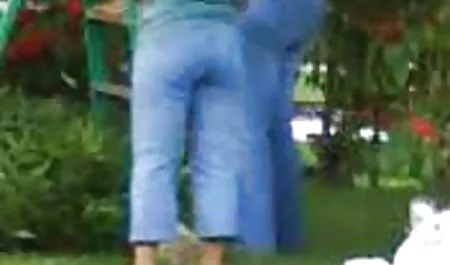 Sebagian dari kesegaran yang membekukan menghantam klitoris video sex indo viral