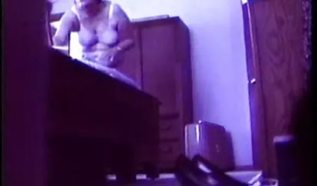 Memalu seorang wanita video bokep indo yang lagi viral dewasa